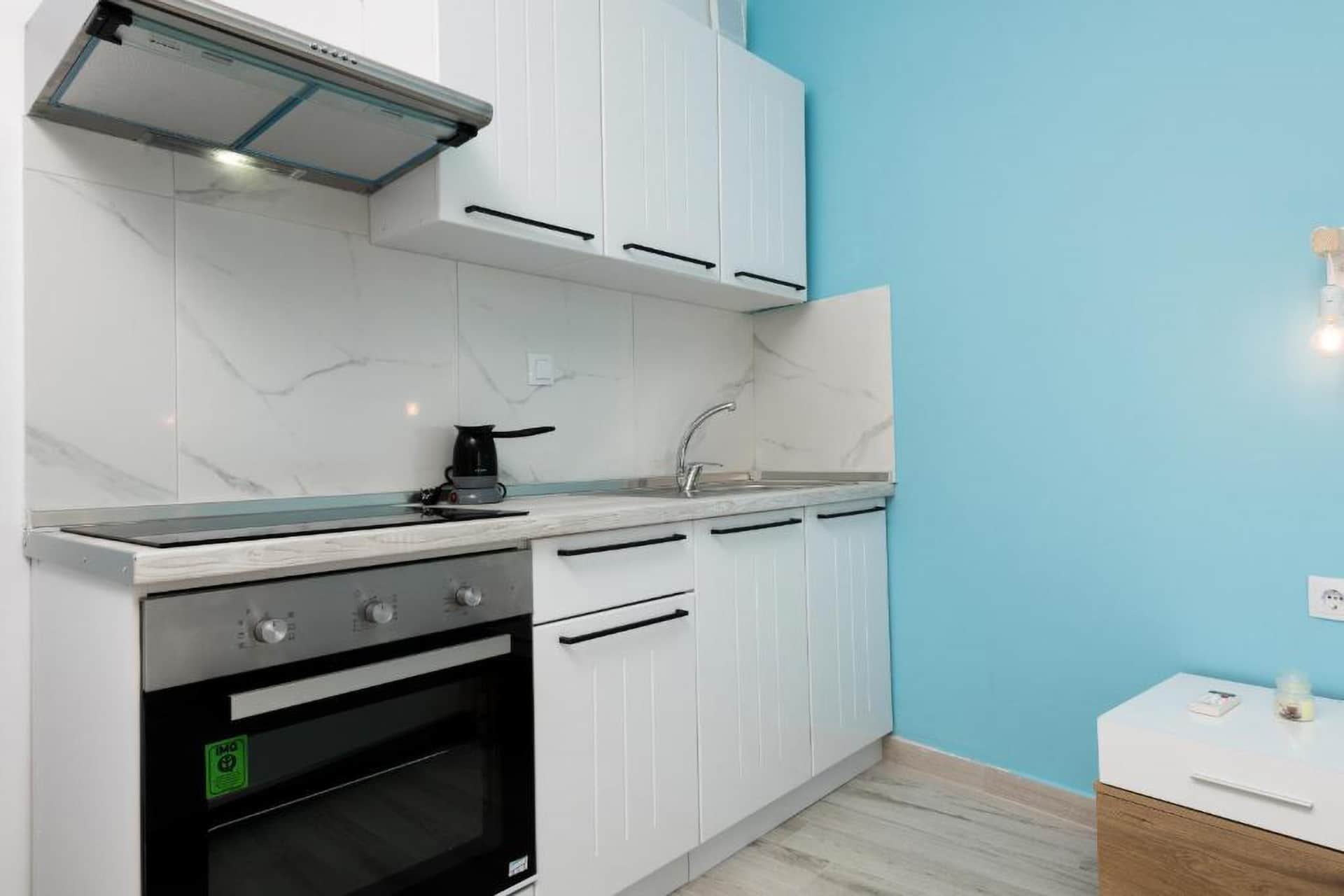 Studio Apartment 2 Photo 5
